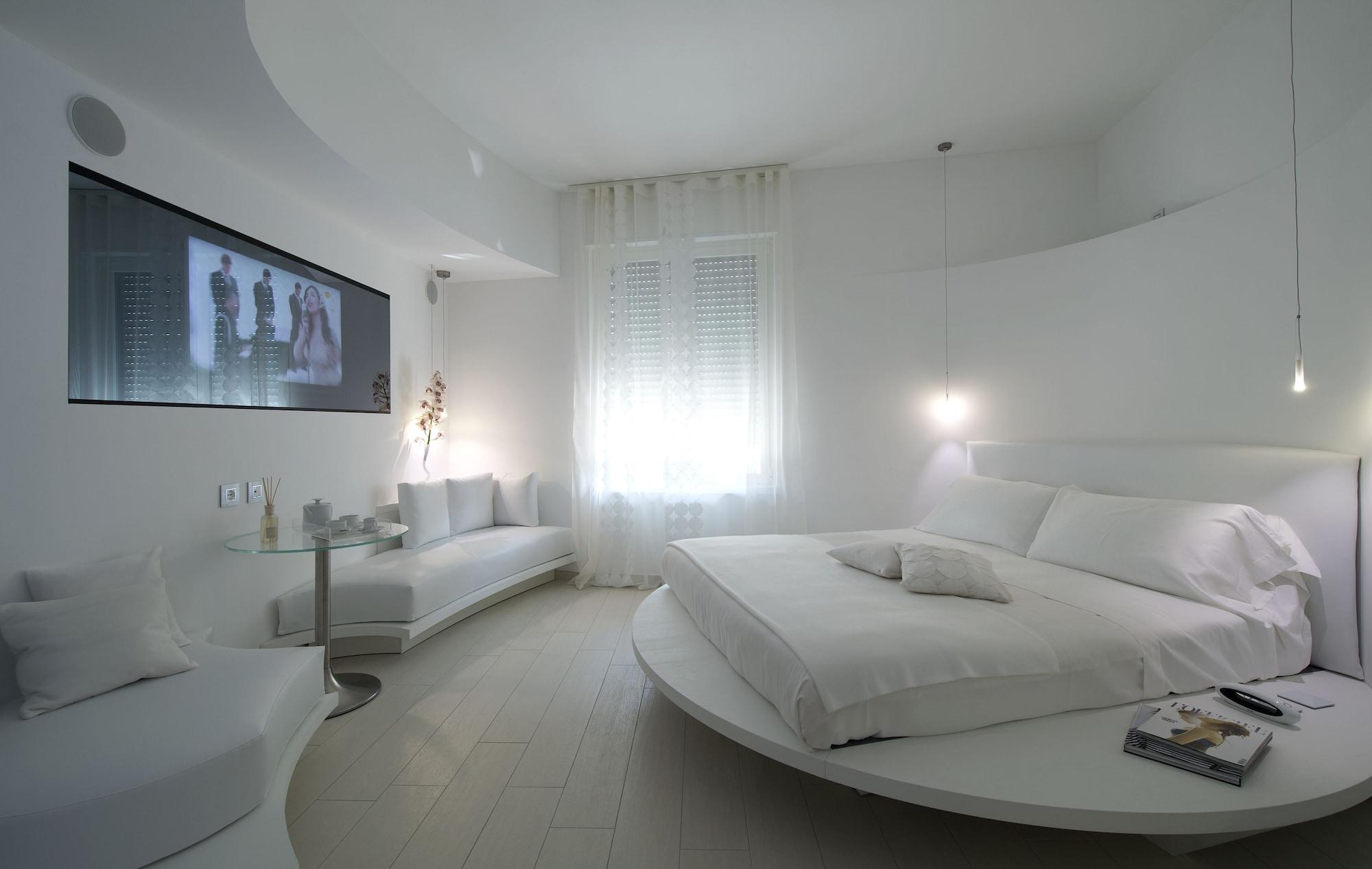 Aparthotel Duomo Milan Bagian luar foto